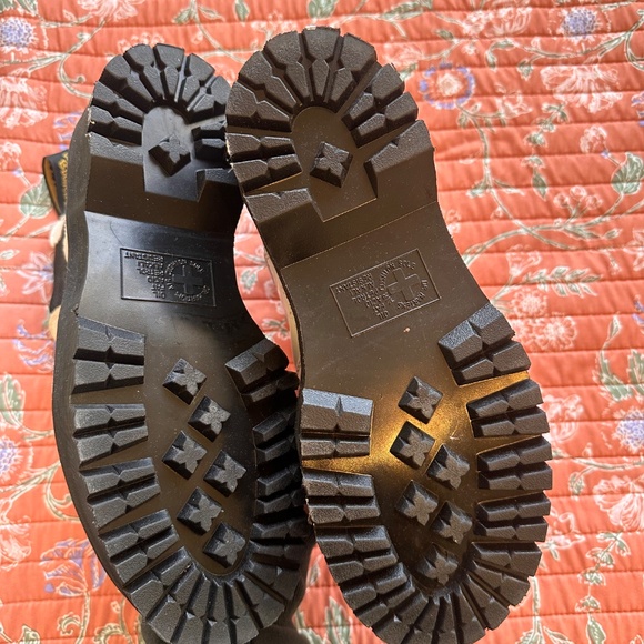 White Quad Platform Chelsea Doc Marten Boots! - Picture 5 of 8